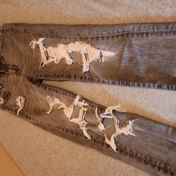 American Eagle Very Distressed Skinny Gray Women's Jeans Size 0 - Picture 7 of 11